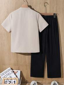 SHEIN 兒童青少年男孩休閒V領短袖上衣與長褲套裝 - 彩色 - 查看 2