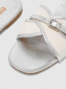 CUCCOO BIZCHIC Women's Fashion Metal Silver Buckle Color Matching Flat Sandals Spring - Metallic silver - View 7