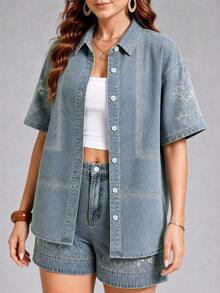 SHEIN LUNE Plus Size Women's Floral Embroidered Single-Breasted Short Sleeve Casual Denim Top - Light Wash - View 3