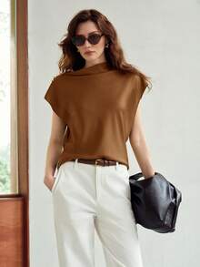 MOTF PREMIUM WOMEN'S SUMMER FASHION COMMUTE MINIMALIST SOLID COLOR ASYMMETRICAL NECKLINE BATWING SLEEVE LOOSE FIT T-SHIRT - Coffee Brown - View 1
