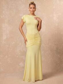 Lumalex Pale Yellow Boat Neck Maxi Dress With Flutter Sleeves Ruched Hip Detail Bodycon Bodice And Flared Hem Skirt Summer Holiday Outfits Elegant Dinner - Light Yellow - View 4