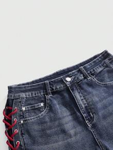 ROMWE Goth Shorts vaqueros mini súper cortos de talla grande con diseño de cordón, bolsillos con patrón bordado de ojo, corazón, estrella, perlas y gemas, estilo gótico oscuro - Azul - Ver 4