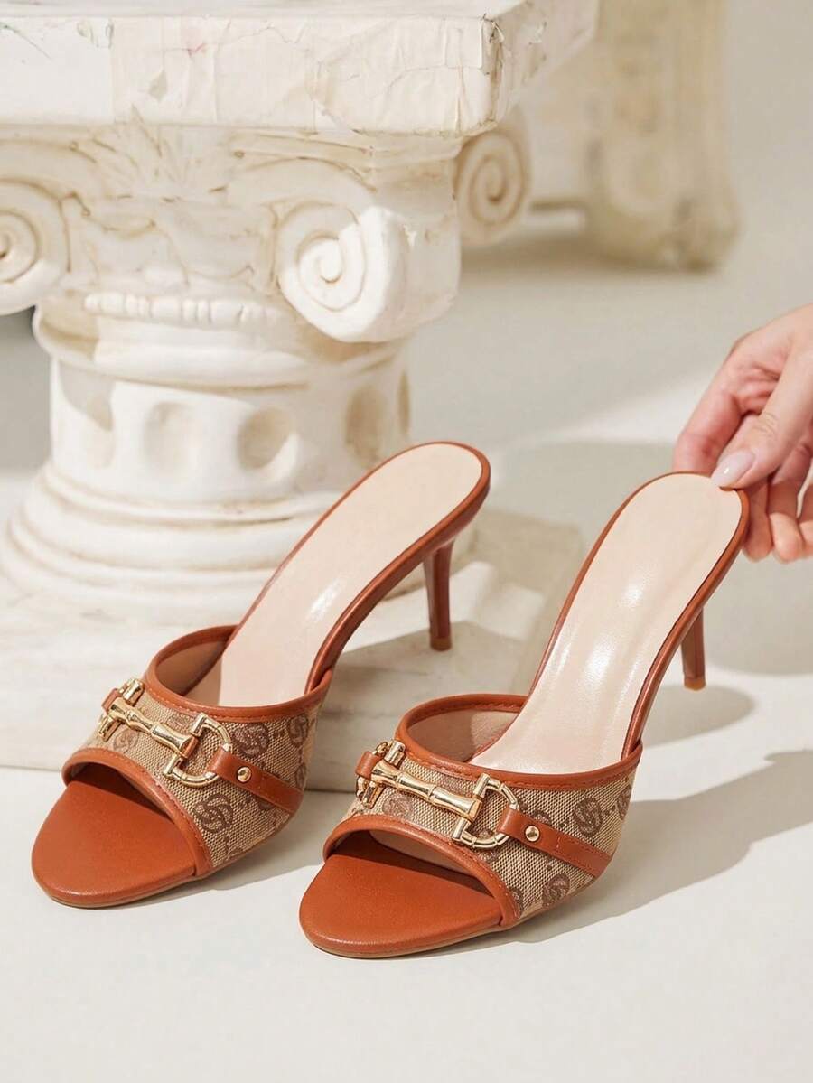CUCCOO CHICEST Sapatos Femininos de Verão Novos com Fivela de Metal, Bico Fino, Salto Fino, Salto Alto, Chinelos de Dedo Aberto, Sandálias de Salto Alto Elegantes e Fashion, Saltos para Baile de Formatura, Sapatos de Verão - Marrom A - Visão 1