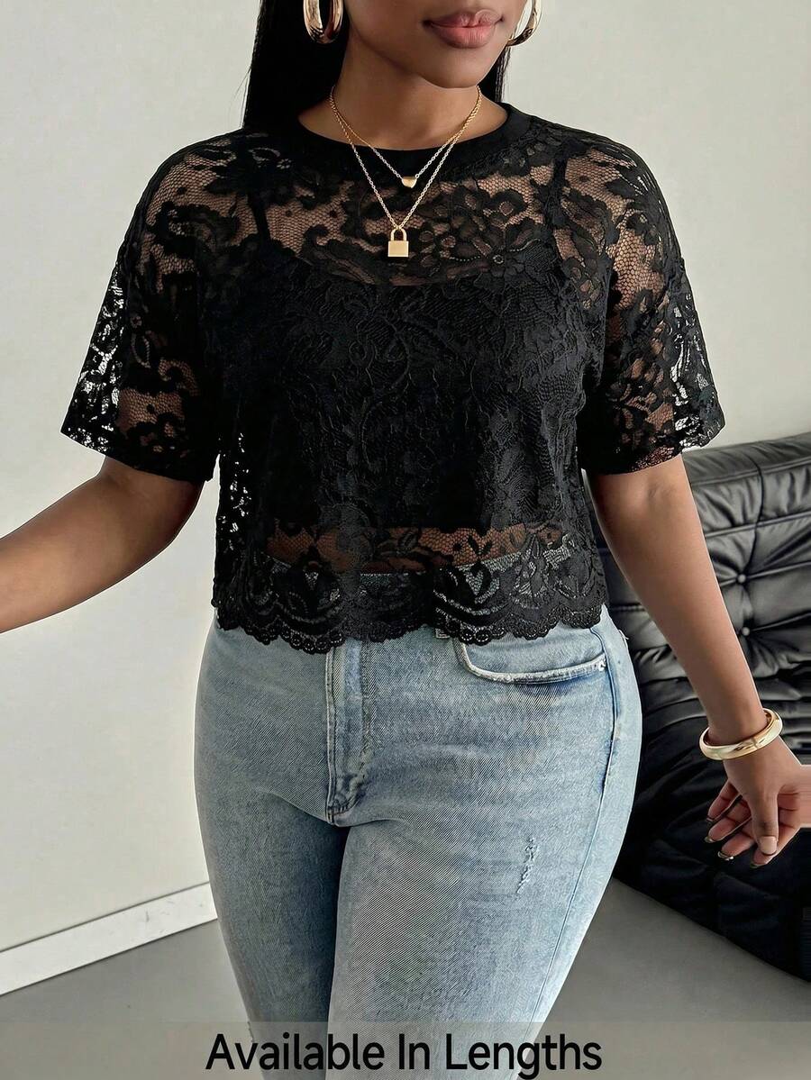 SHEIN PETITE CURVE 大尺碼女款蕾絲圓領短袖透視上衣 - 黑色 - 查看 1