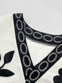 Ceyna Plus Size Women's Summer Set New Style Black & White Floral Print Vacation Outfit (Women's Clothing), V-Neck Loose Top + High Waist Shorts, Casual 2-Piece Set Women's Summer Vacation Wear, Greek Vacation Outfit, Women's Beachwear, Women's Cover-Up Swimwear, Women's Cover-Up Clothing, Women's Zanea Dress - Apricot - View 7
