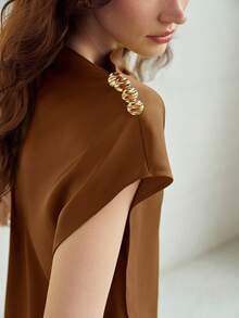 MOTF PREMIUM WOMEN'S SUMMER FASHION COMMUTE MINIMALIST SOLID COLOR ASYMMETRICAL NECKLINE BATWING SLEEVE LOOSE FIT T-SHIRT - Coffee Brown - View 2