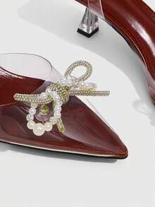 CUCCOO SZL Sepatu hak tinggi wanita model slingback transparan dengan detail pita berhiaskan rhinestones dan mutiara, ujung runcing. - Merah - View 5
