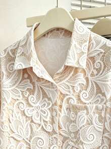 Resyla Blusa de encaje de manga larga con solapa y abotonadura sencilla de un solo pecho, de unicolor, adecuada para uso diario - Multicolor - Ver 3