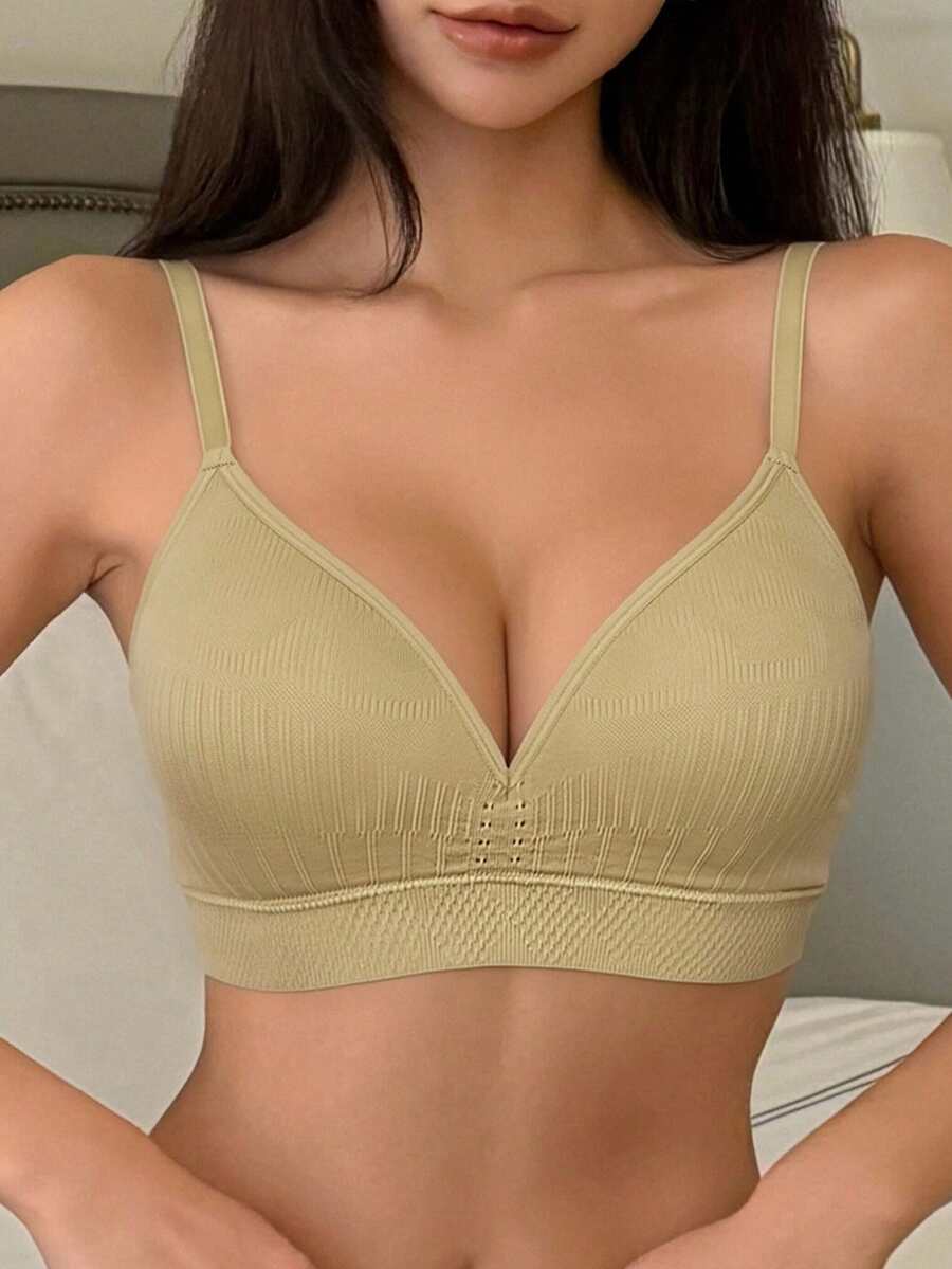 DAZY Seamless Knit Wire-Free Push-Up Padded Bra - Green - View 1