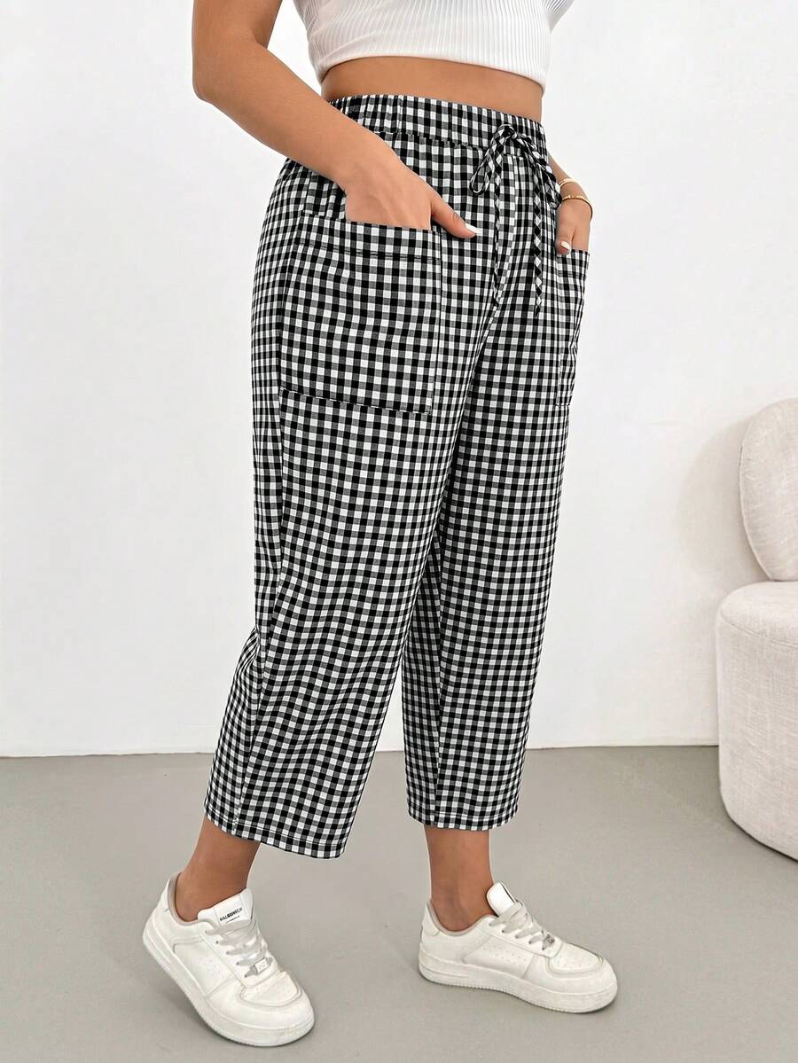 SHEIN Essnce Plus Size Women's Autumn Fashion Casual 90s 80s 70's Smart Loose Comfortable Daily Back-To-School All-Match Slimming Black And White Plaid