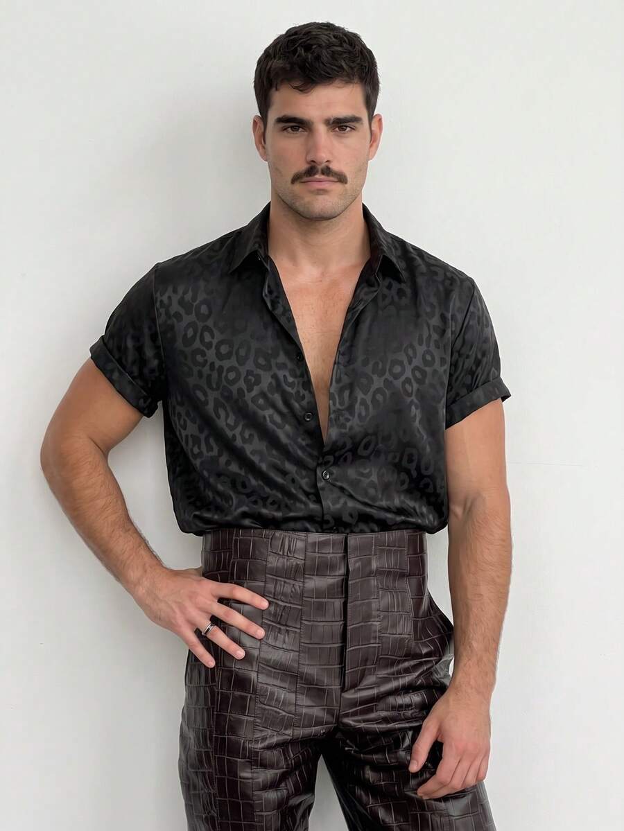 DSELFIQUE Männer Shirt mit Leopard Jacquard - Schwarz - Übersicht 1