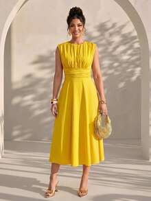 Xyvia Round Neck Ruched Solid Color Waist-Cinching Long Elegant Dress - Yellow - View 6