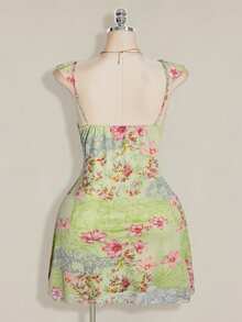 SHEIN ICON Vestido de mujer talla grande con estampado floral, patchwork, volantes en el bajo y lazo delantero - verde menta - Ver 2