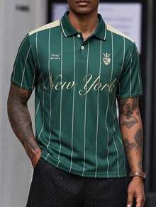 Manfinity Homme Camisa polo de moda de manga corta con estampado de rayas y letras para hombres - Verde Oscuro - Ver 3