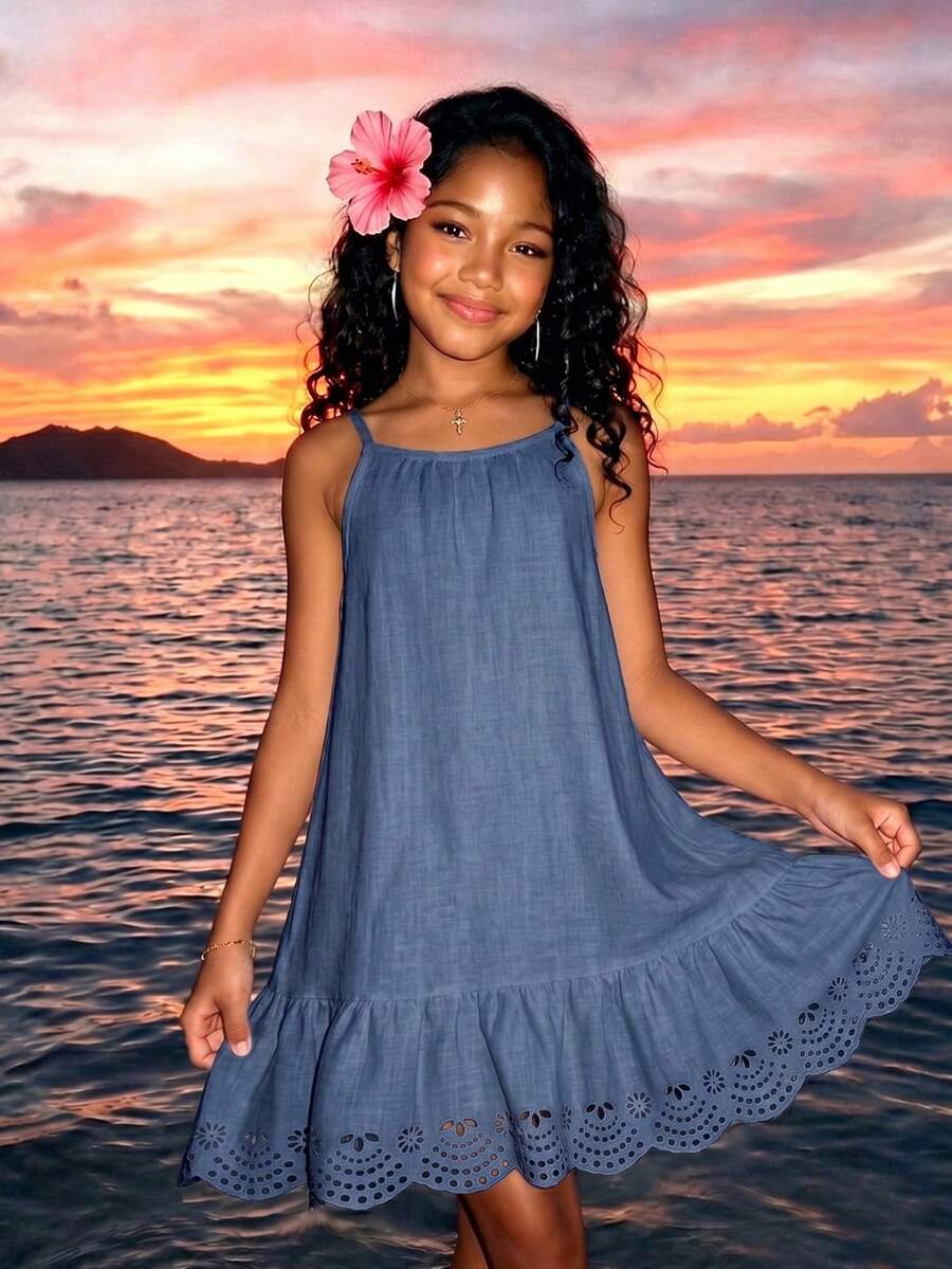 SHEIN 少女夏季淺藍色可愛檸檬印花吊帶洋裝,清新荷葉邊修飾A字度假洋裝,透氣親膚吸汗度假款 - 藍色 - 查看 1
