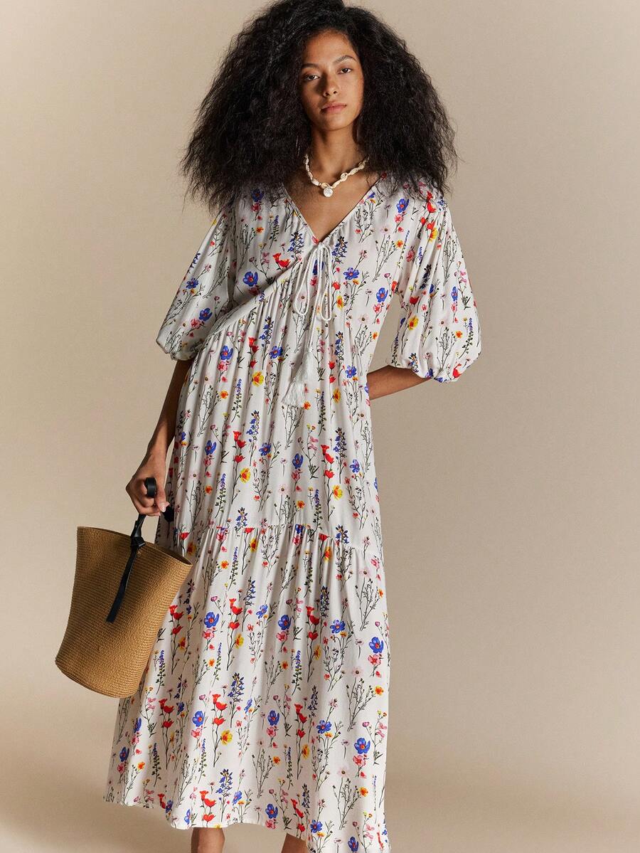 Écloséra French Country-Style Floral V-Neck Maxi Dress With A Drawstring Waist And Three-Quarter Lantern Sleeves-A Versatile, Casual Piece For Autumn Styling. - White - View 1