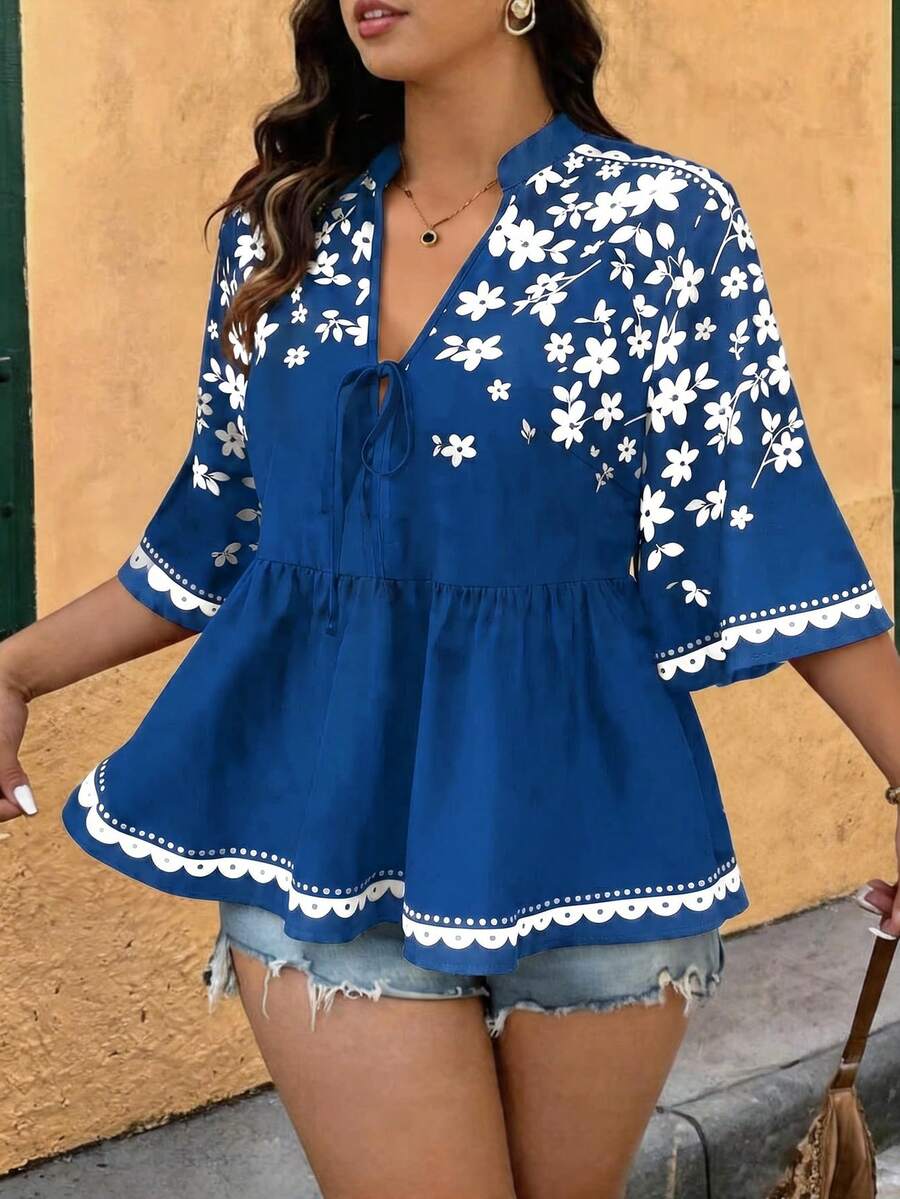 SHEIN Holidaya 大尺碼立領碎花荷葉袖上衣 - 藍色 - 查看 1