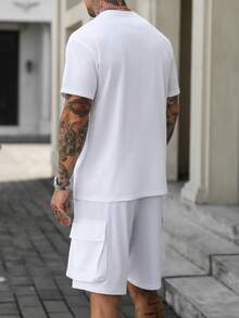 Manfinity CasualCool 男士春夏T恤套裝，白色布料成熟休閒拉鍊設計 - 白色 - 查看 2