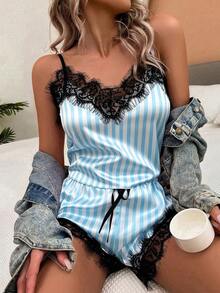 PetitDoll 2件組蕾絲拼接條紋細肩帶背心與短褲睡衣套裝 - 天藍色 - 查看 3