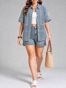 SHEIN LUNE Plus Size Women's Floral Embroidered Single-Breasted Short Sleeve Casual Denim Top - Light Wash - View 1