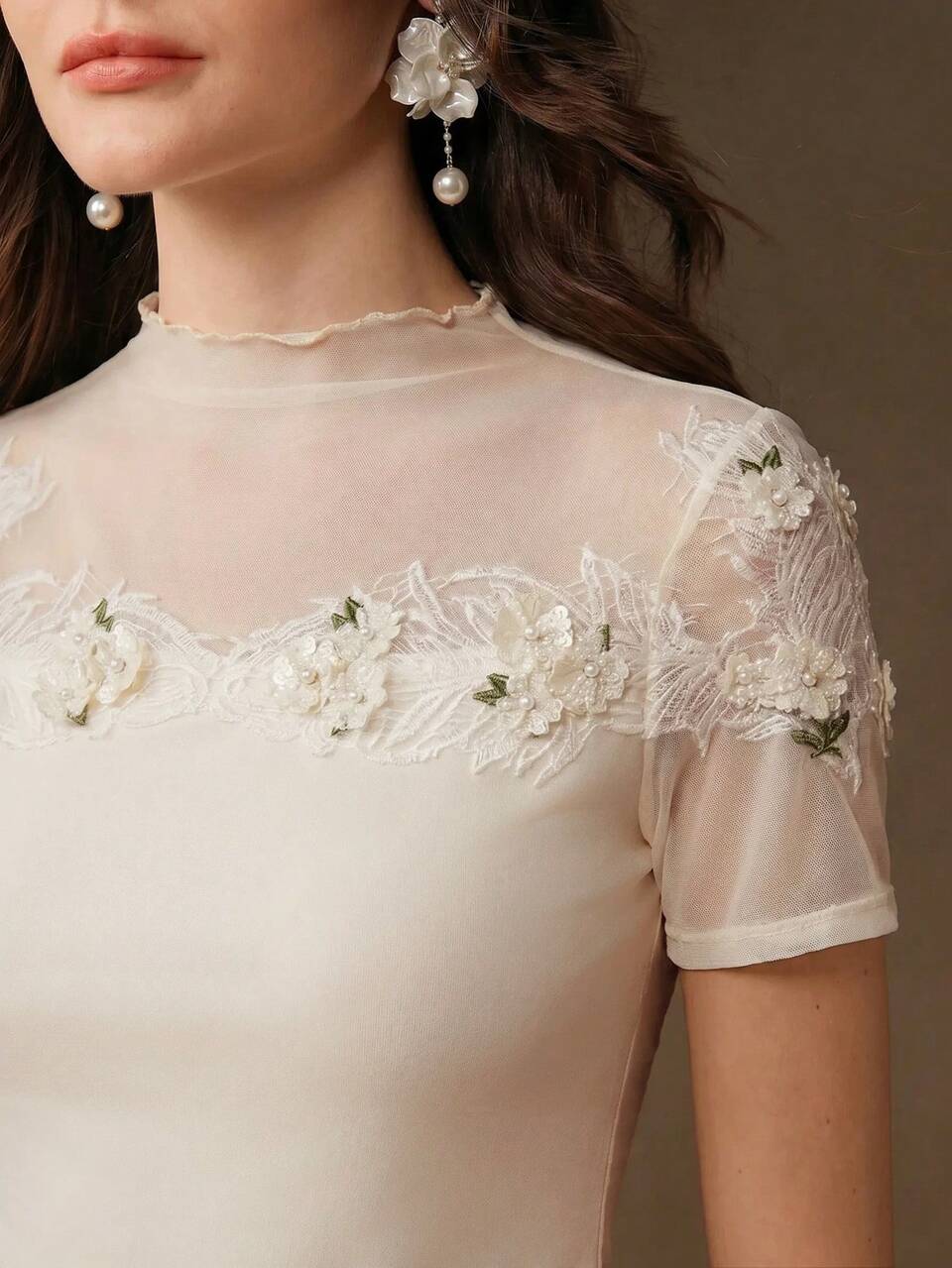 Spring/Summer Apricot Mesh & Lace Embroidered Daily Commute Date Inner Layer Women's T-Shirt
