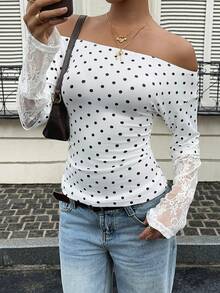 SHEIN EZwear 女款優雅小巧白色修身削肩上衣，對比蕾絲喇叭袖貼身上衣，透氣舒適，適合咖啡廳散步與日常雜事 - 白色 - 查看 7
