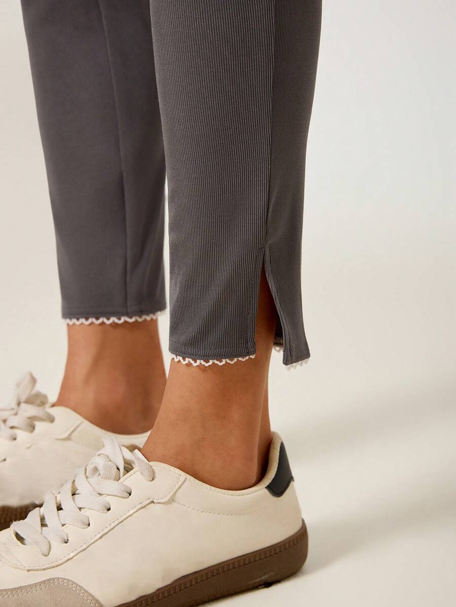 SHEIN BASICS 女款純色彈性腰休閒百搭內搭褲 - 灰色 - 查看 1