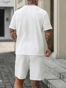 Manfinity Homme 男士夏季全白成熟休閒T恤套裝，適合日常休閒穿著、外出及其他活動，也是送給男友或丈夫的理想禮物 - 白色 - 查看 2