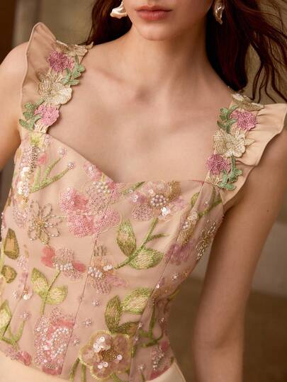 MOTF PREMIUM Top corto de mujer para verano con bordado floral, patchwork, lentejuelas, decoración de perlas falsas, escote corazón y volantes en las sisas
