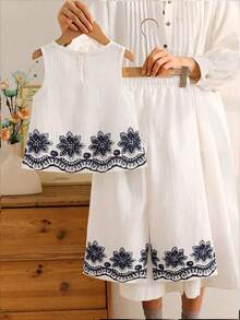 Souflis Souflis 少女夏季黑白簡約優雅風直條紋花卉刺繡無袖上衣與寬腿褲套裝，適合日常外出、休閒旅行、校園穿搭、派對活動、拍照造型 - 黑色 - 查看 2