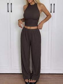 SHEIN EZwear 女款純色百褶掛脖上衣與長褲休閒日常套裝 - 巧克力棕 - 查看 3