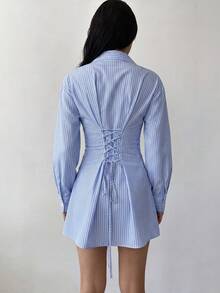Firerie Damen Blau gestreiftes Farbblock einreihiges Kleid mit geraffter Taille, elegant, tropisch, für Büro, Brunch, Herbst - Blau - Übersicht 10