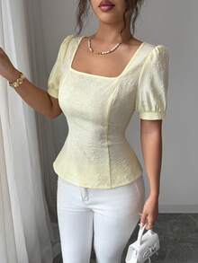 Elenzga Blusa de mujer elegante y de moda para el verano, cuello cuadrado amarillo, diseño de mangas abullonadas, decorada con patrón de jacquard floral vintage francés, dulce y encantadora, cintura esbelta, detalle de lazo hueco en la espalda. Adecuada para uso diario, ir al trabajo, vacaciones, citas - Amarillo - Ver 5