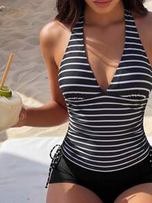 Swim Vcay 女款條紋拼接掛脖式分體式比基尼上衣與短褲兩件式泳衣套裝，適合夏季度假與海灘 - 黑與白 - 查看 1