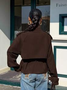 Muchica Chaqueta gabardina de moda versátil para mujer con cuello alto, diseño de lazo en la cintura y unicolor - Marrón Chocolate - Ver 2