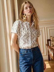 SHEIN Summer Tops, Festival Clothing, Outdoor Tops, Elegant Tops, Holiday Suits, Casual Tops, Business Suits, Country Style, Check Pattern White Shirt - White - View 5