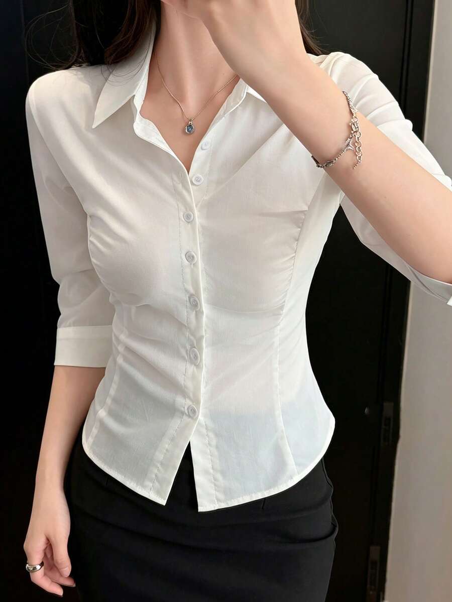 DAZY 純色翻領修身短袖白色女款襯衫 - 白色 - 查看 1