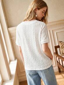 SHEIN Elegante camiseta de mujer de estilo francés vintage con cuello redondo, manga corta y tela texturizada, versátil para ir al trabajo, vacaciones, salidas y ocasiones especiales, para primavera, verano, otoño e invierno, blanca, para graduación - Blanco - Ver 2
