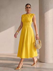 Xyvia Round Neck Ruched Solid Color Waist-Cinching Long Elegant Dress - Yellow - View 3