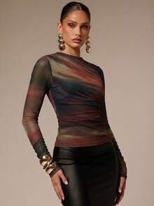 Silquee Top ajustado con estampado tie-dye y fruncido para ir al trabajo - Negro - Ver 3