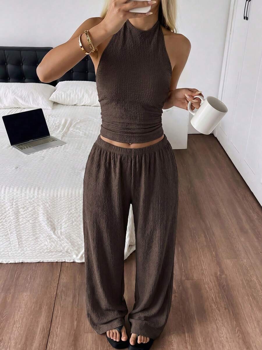 SHEIN EZwear 女款純色百褶掛脖上衣與長褲休閒日常套裝 - 巧克力棕 - 查看 1