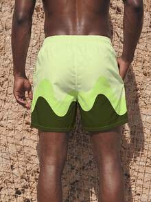 Palasendo Pantalones cortos casuales de playa con bloqueo de color y cordón en la cintura para hombres - Verde - Ver 2