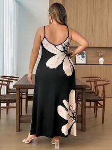 SHEIN CURVE+ 大尺碼春夏基礎款黑色細肩帶洋裝 - 彩色 - 查看 2