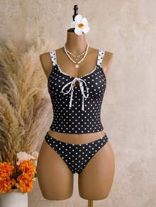 Bellisia Bikini de dos piezas con lunares negros & blancos, traje de baño estilo camisola con cordón francés, traje de baño de 2 piezas para vacaciones en la playa - Blanco y Negro - Ver 1
