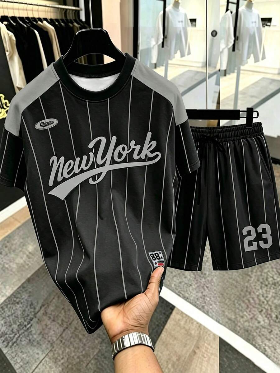 Manfinity Hypemode NewYork No.23 深綠色條紋運動套裝,男士經典學院風休閒運動條紋短袖T恤與短褲套裝,中性學院風休閒運動套裝 - 彩色 - 查看 1