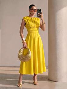 Xyvia Round Neck Ruched Solid Color Waist-Cinching Long Elegant Dress - Yellow - View 1