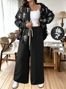 Ceyna 大尺碼女款法式休閒波西米亞優雅長袖上衣與長褲兩件套，秋季/女款度假套裝日系風格服飾女裝套裝 Zahide 套裝度假黑白花卉印花度假 - 黑色 - 查看 1