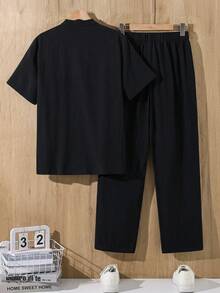 SHEIN 2件組青少年男孩寬鬆對比色圖案印花 Polo 領短袖針織上衣套裝，休閒風 - 黑色 - 查看 2