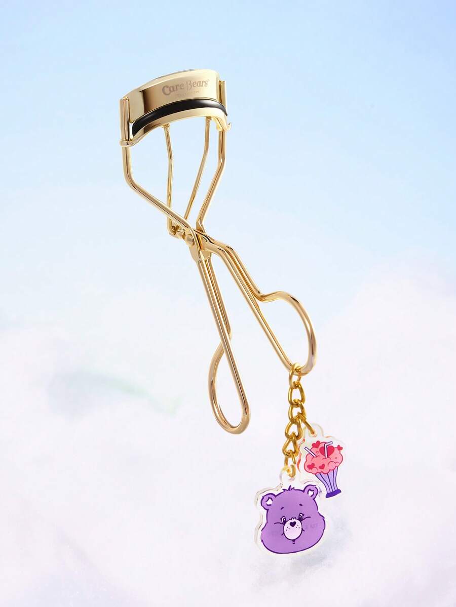 SHEIN X Care Bears 卡通熊飾品睫毛夾,鍍金睫毛夾附可愛壓克力吊飾,便攜式睫毛夾可打造自然持久捲翹,適合日常化妝與旅行使用 - 金色 - 查看 1