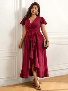 Femmeverse Vestido elegante de mujer talla grande con cuello en V fruncido y asimétrico de unicolor - Burdeos - Ver 3